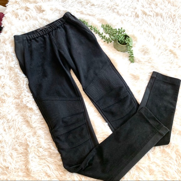 BCBGMaxAzria Pants - BCBG Max Azria Black Moto Faux Suede Leggings